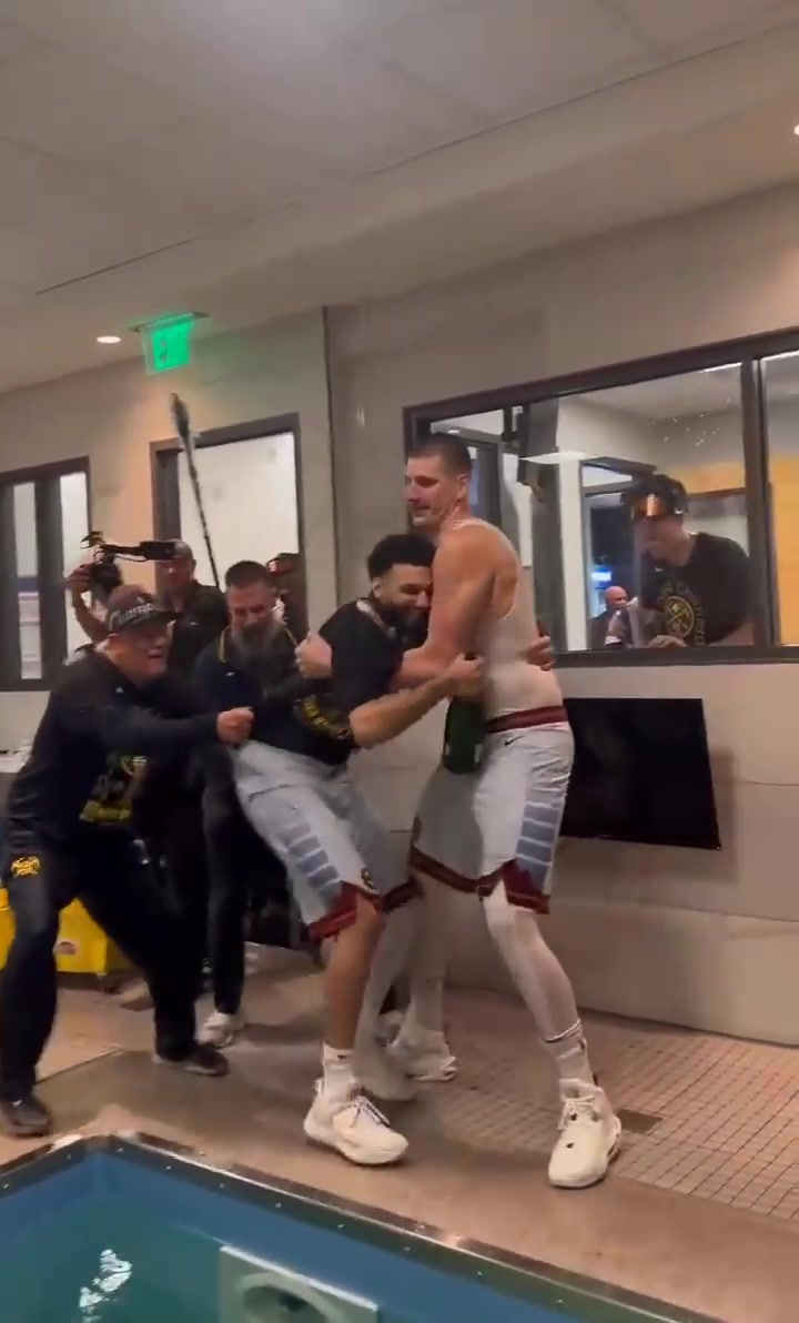 卧槽这场面基情四射约